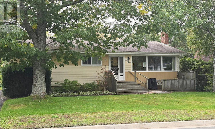 33 Anderson Street