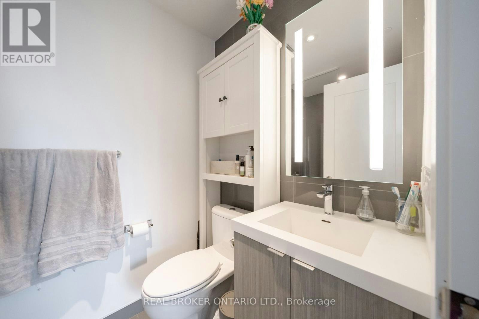 2108-575 Bloor Street E, Toronto, ON, M4W 0B2 - 11