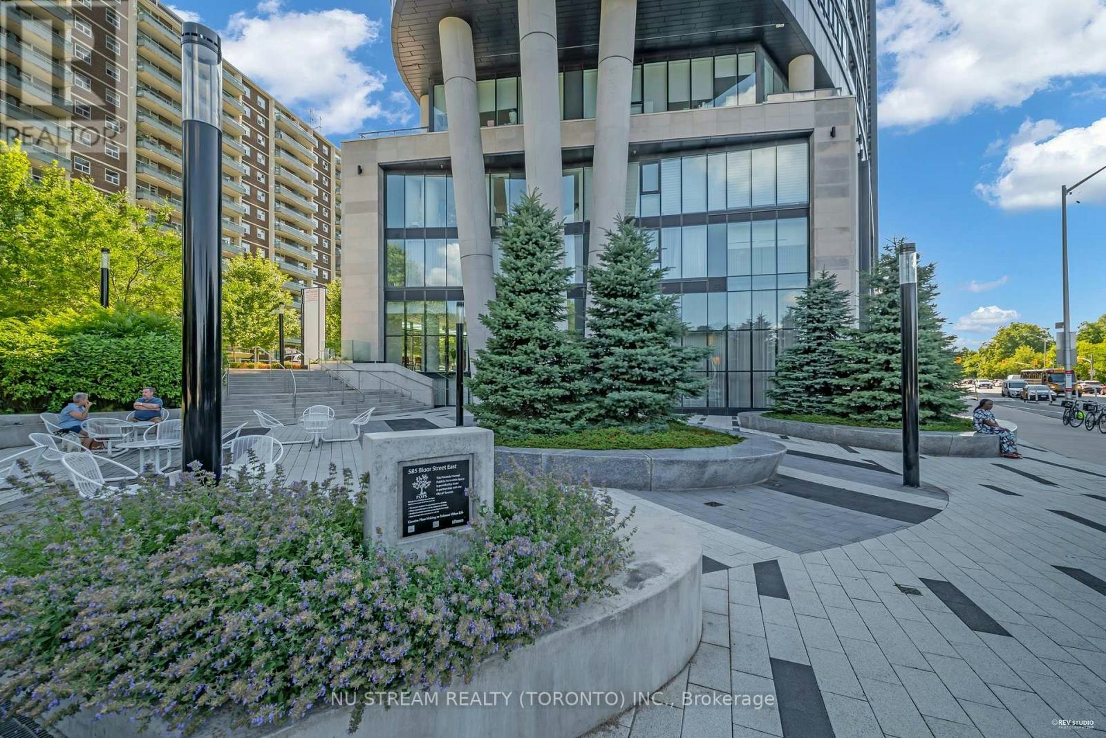 516-585 Bloor Street E, Toronto, ON, M4W 0B3 - 3