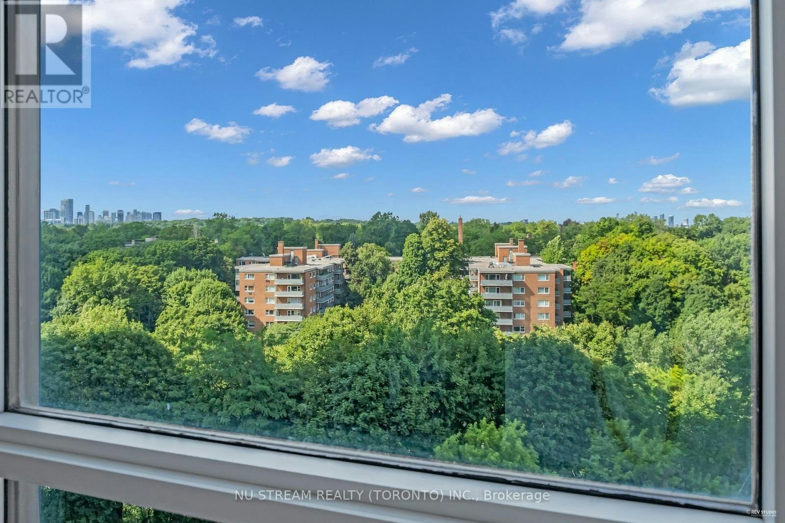 516-585 Bloor Street E, Toronto, ON, M4W 0B3 - 33