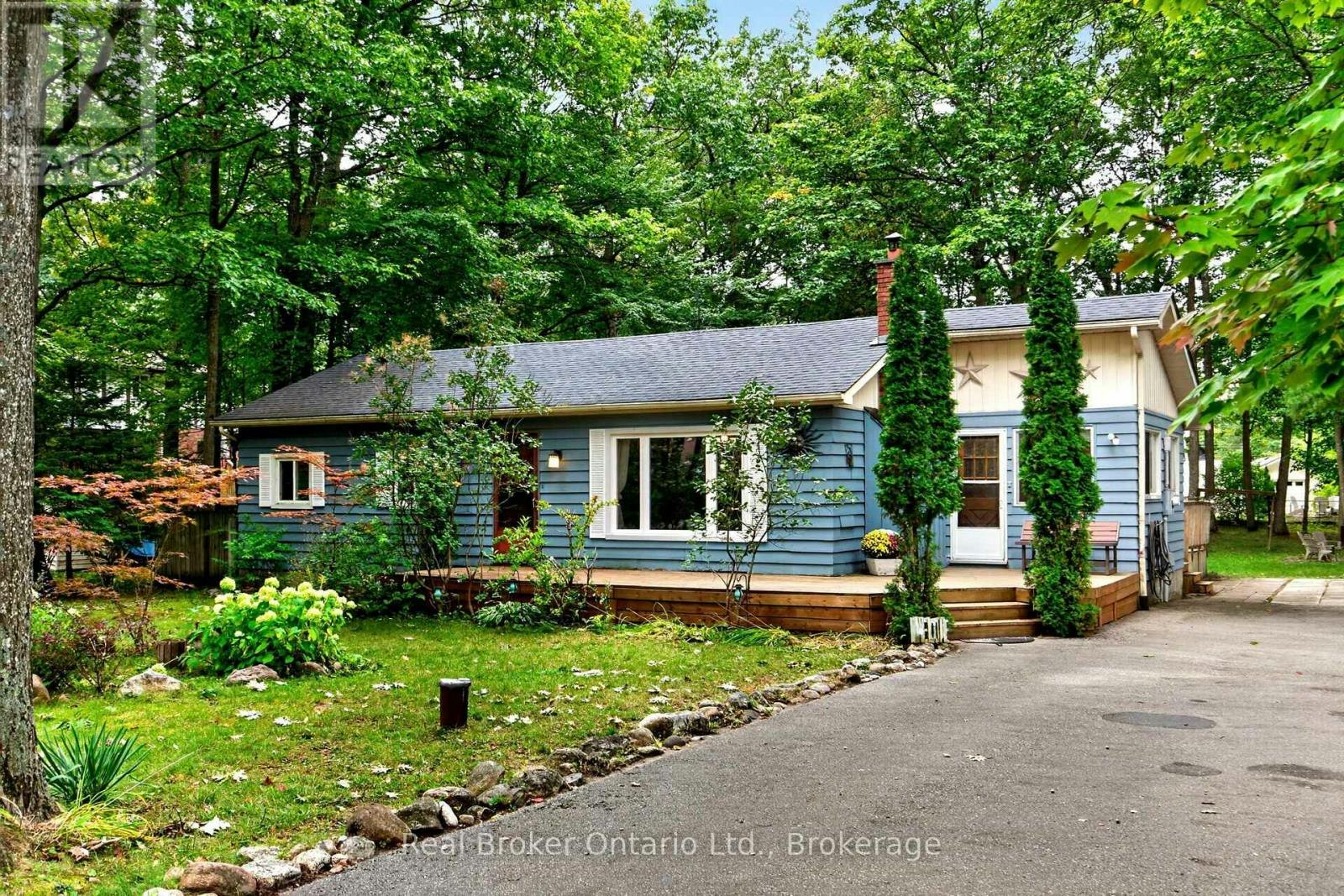 16 Fredrick Avenue, Tiny, ON, L0L 1P0