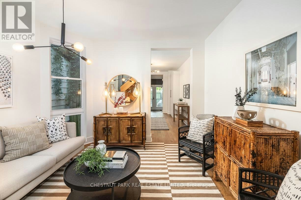 110 Hastings Avenue, Toronto, ON, M4L 2L2