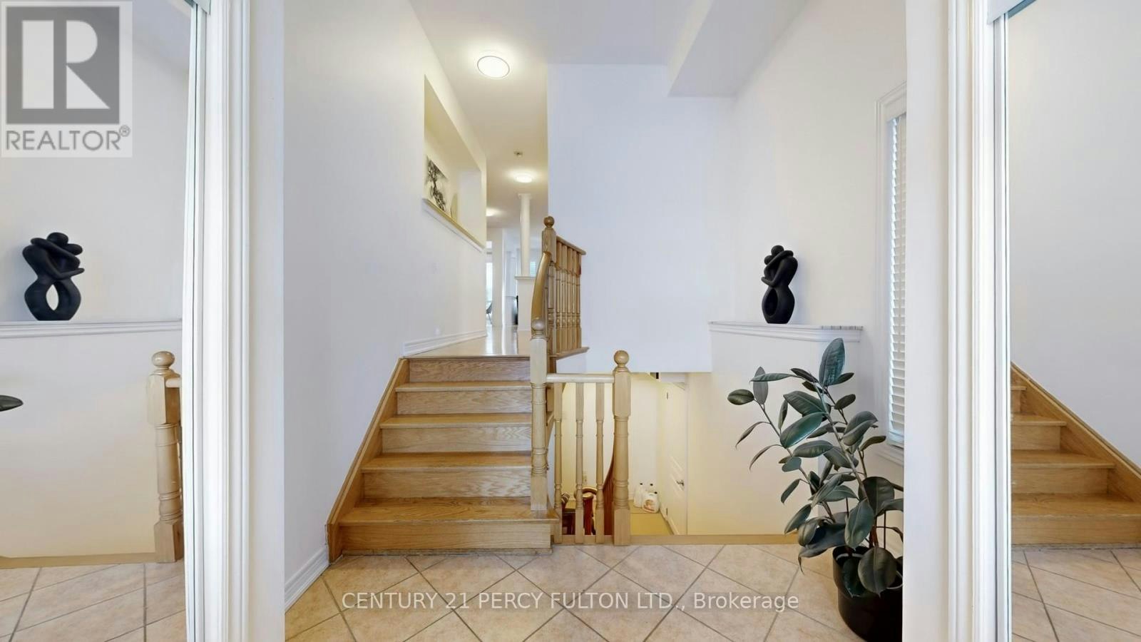 145 Silver Maple Road, Richmond Hill, ON, L4E 4Y8 - 4
