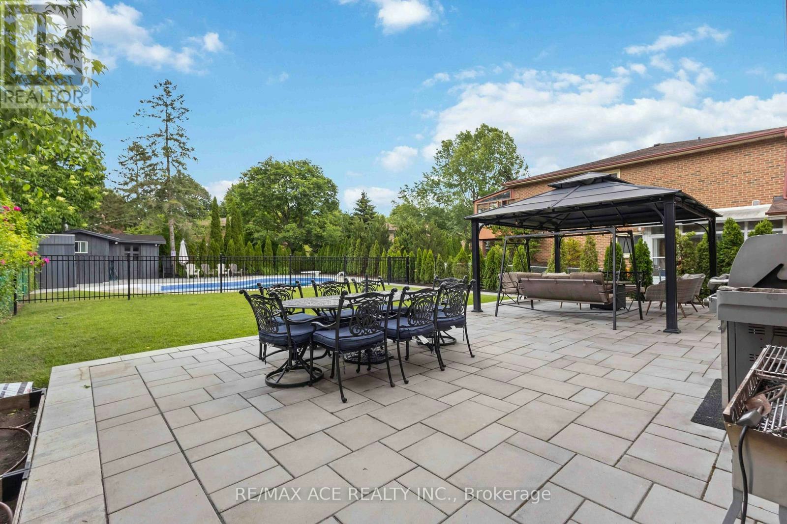 19 Barker Court, Markham, ON, L3P 3X9 - 44