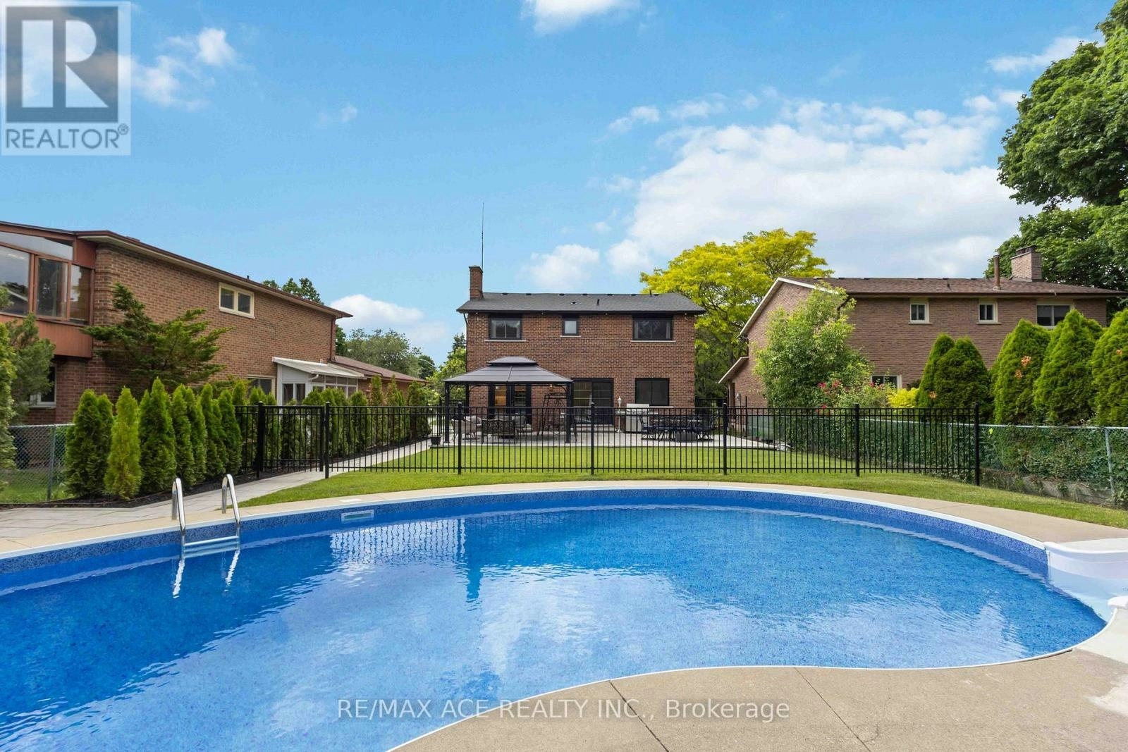 19 Barker Court, Markham, ON, L3P 3X9 - 50