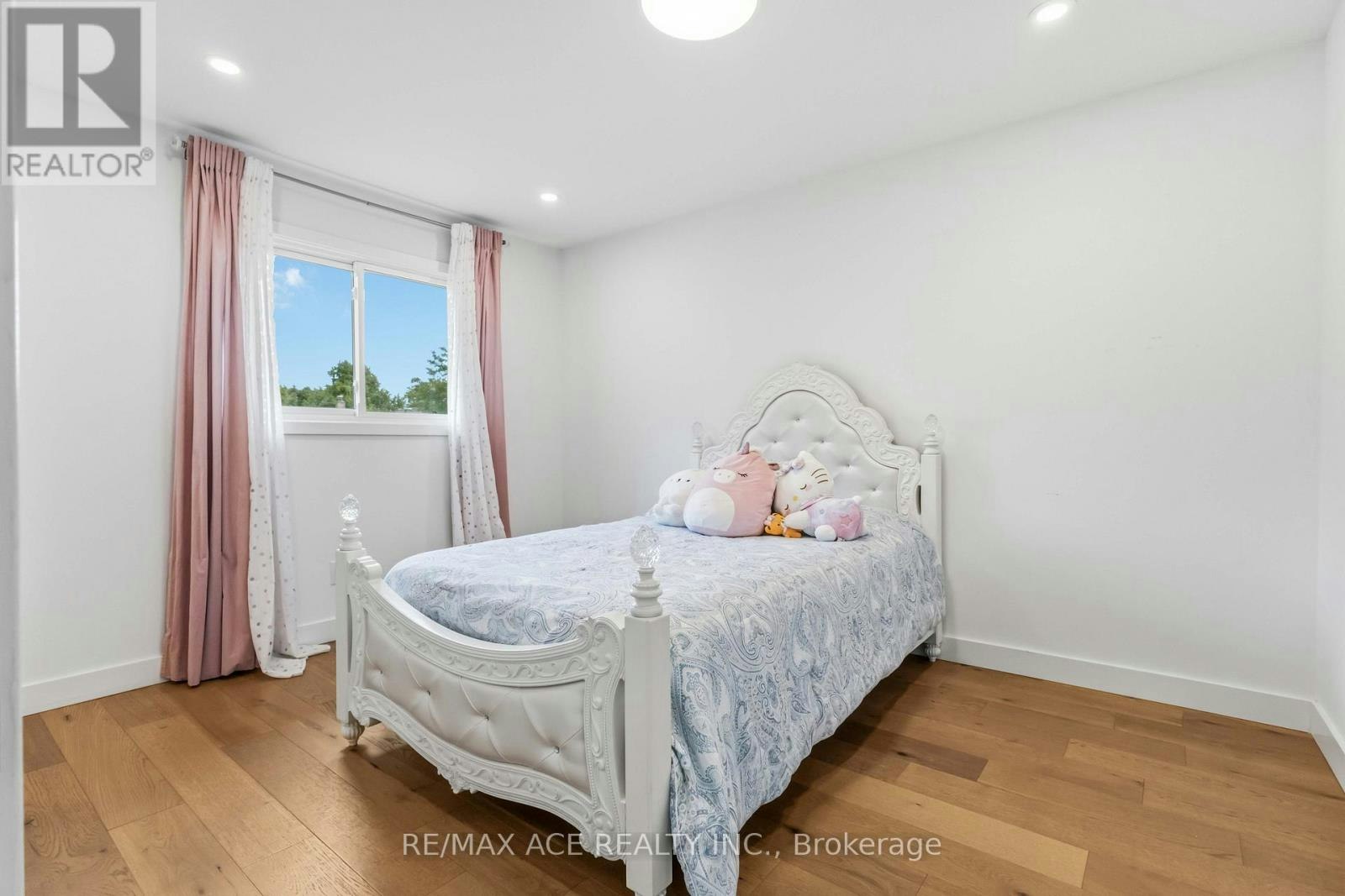 19 Barker Court, Markham, ON, L3P 3X9 - 35