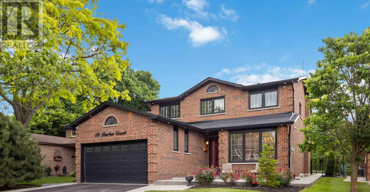 19 Barker Court, Markham, ON, L3P 3X9 - 2