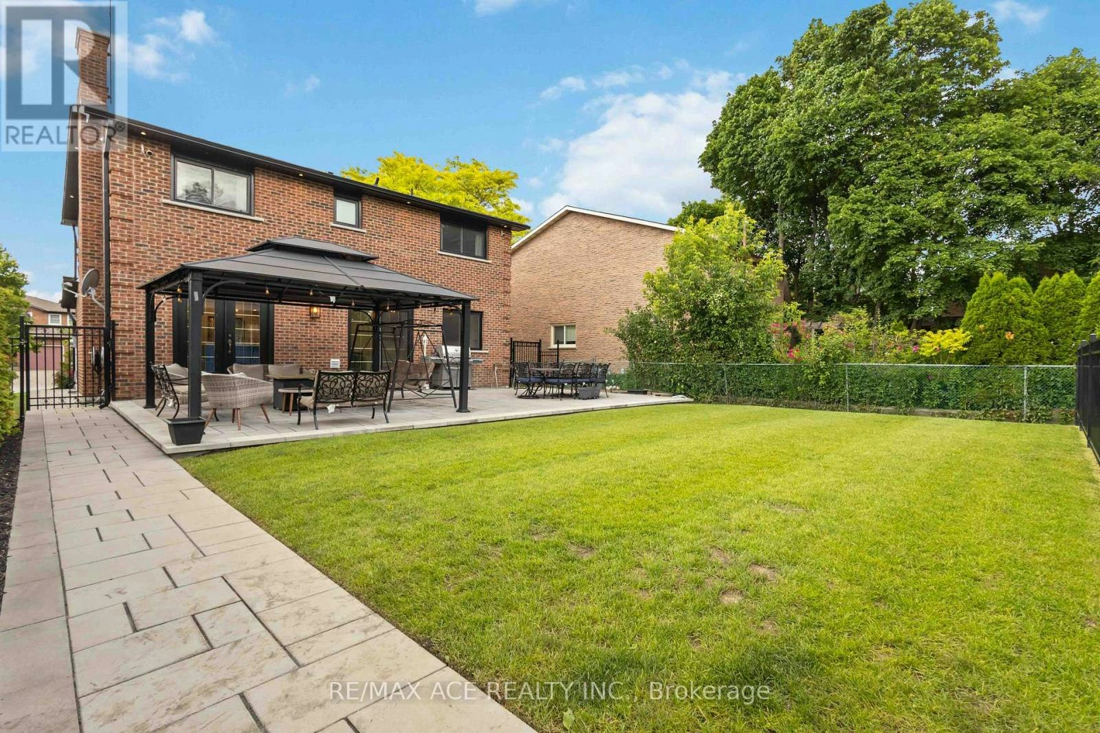 19 Barker Court, Markham, ON, L3P 3X9 - 46