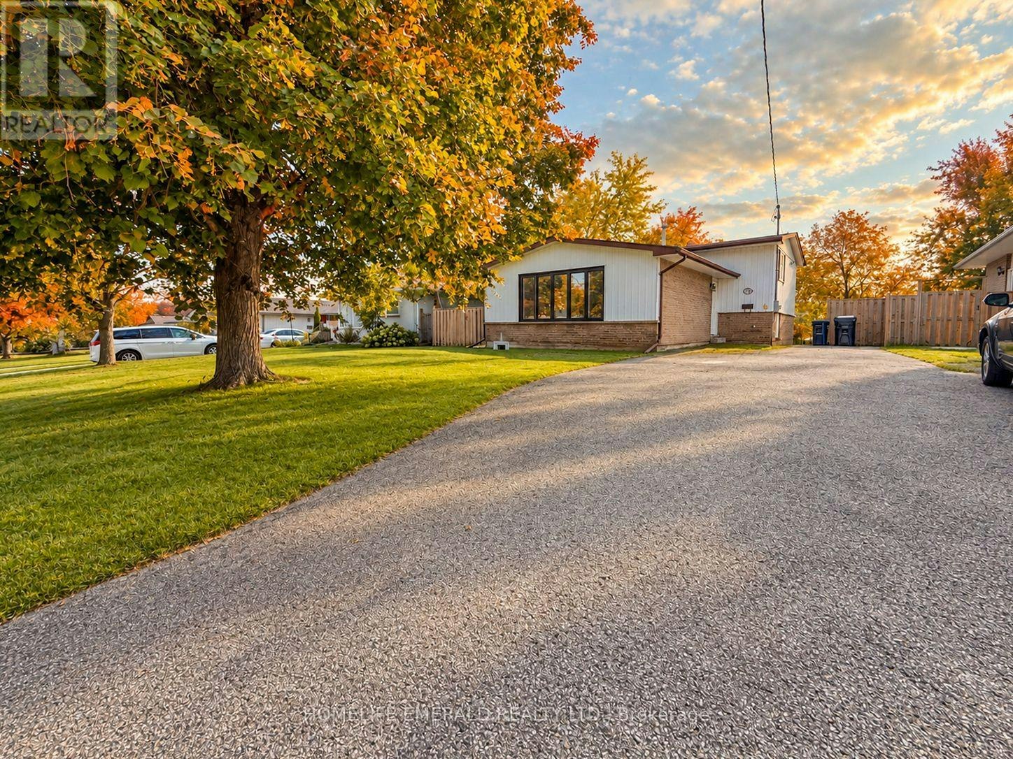 131 Cundles Road E, Barrie, ON, L4M 3A1