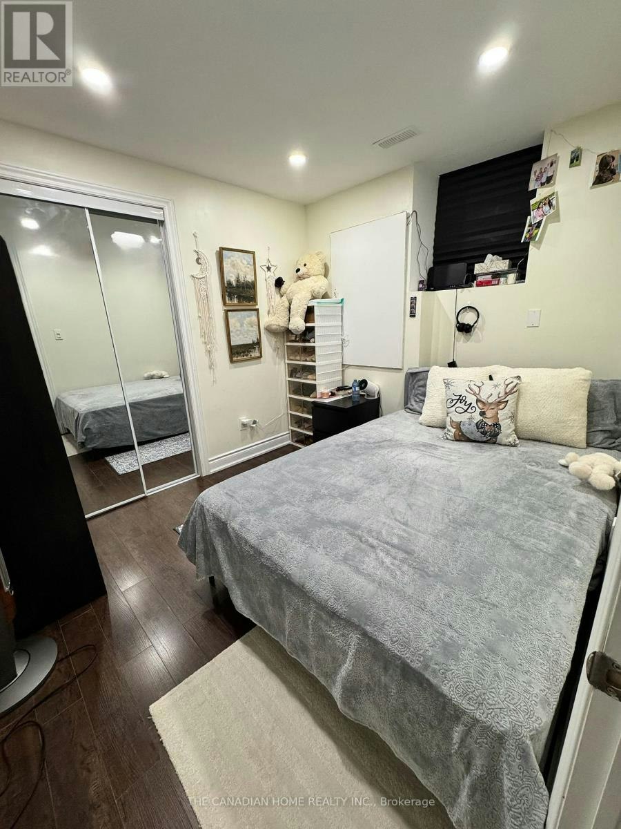120 Viceroy Crescent, Brampton, ON, L7A 1V4 - 3
