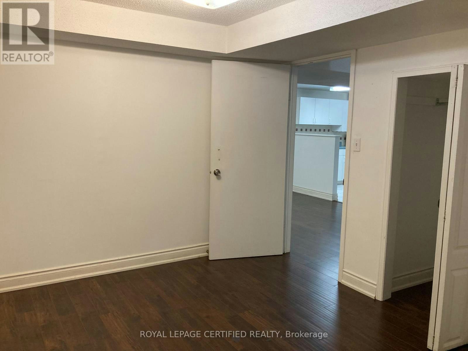 BSMT-5480 Whitehorn Avenue, Mississauga, ON, L5V 1V5 - 7