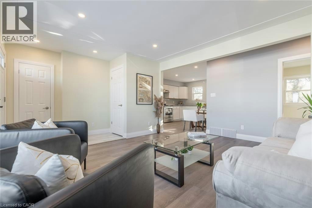 58 Sandalwood Avenue, Hamilton, ON, L8T 2E3