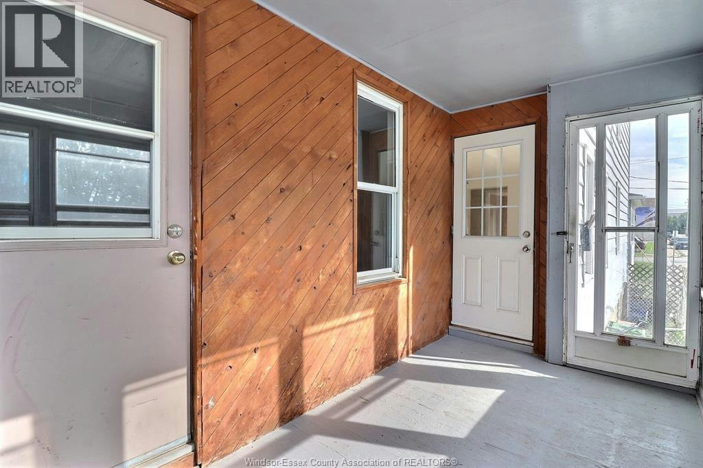 2640 Whelpton, Windsor, ON, N8Y 1V6 - 3