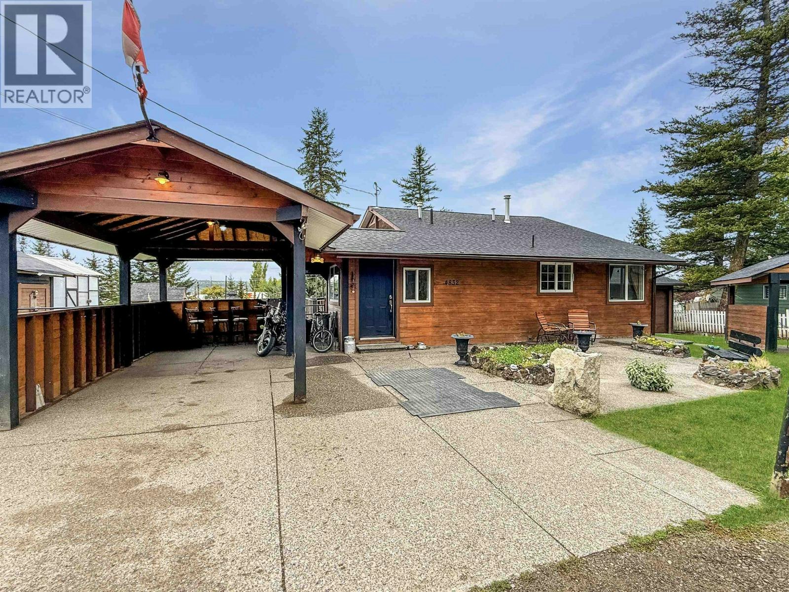 4832 Clarke Avenue, Lac La Hache, BC, V0K 1T0