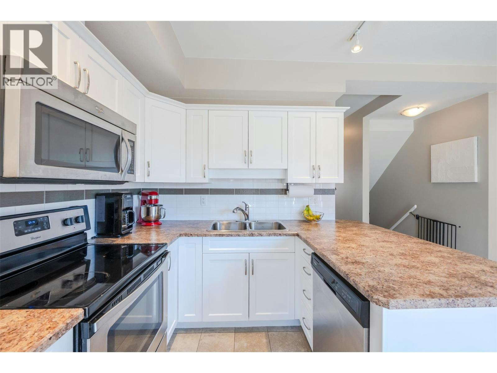 125-3363 Wilson Street, Penticton, BC, V2A 9G7 - 8