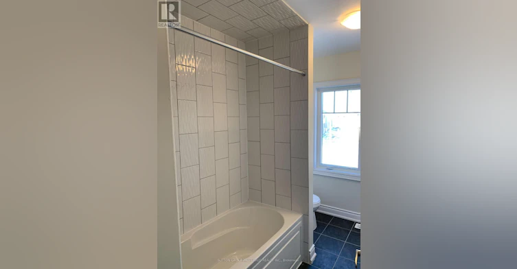 271 Vanilla Trail, Thorold, ON, L2V 0L3 - 6