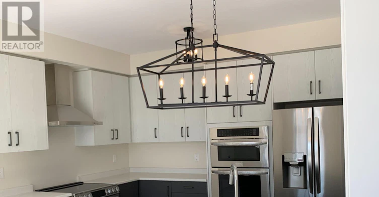 271 Vanilla Trail, Thorold, ON, L2V 0L3 - 4
