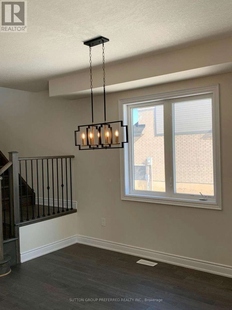 271 Vanilla Trail, Thorold, ON, L2V 0L3 - 2
