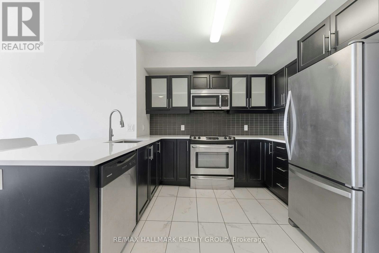 1402-195 Besserer Street, Ottawa, ON, K1N 0B6 - 11