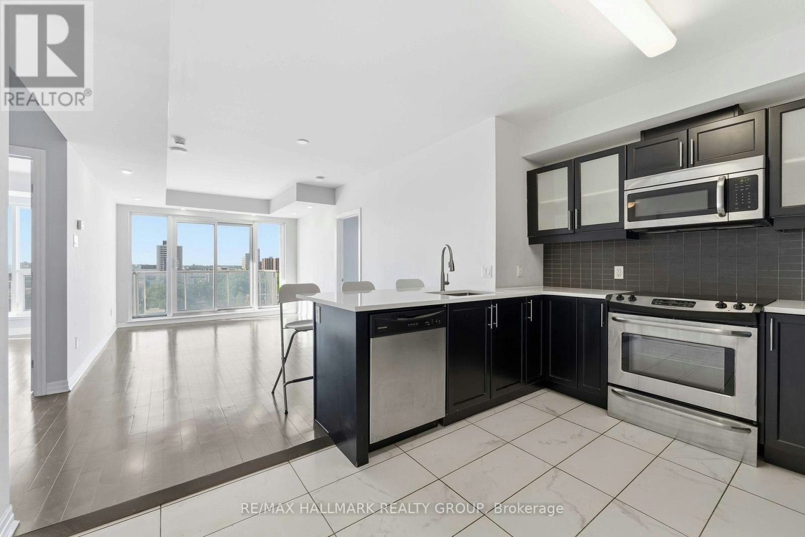1402-195 Besserer Street, Ottawa, ON, K1N 0B6 - 8