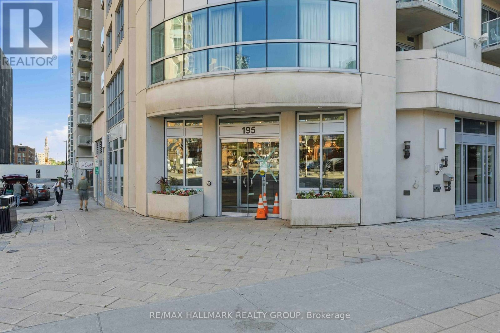 1402-195 Besserer Street, Ottawa, ON, K1N 0B6 - 2