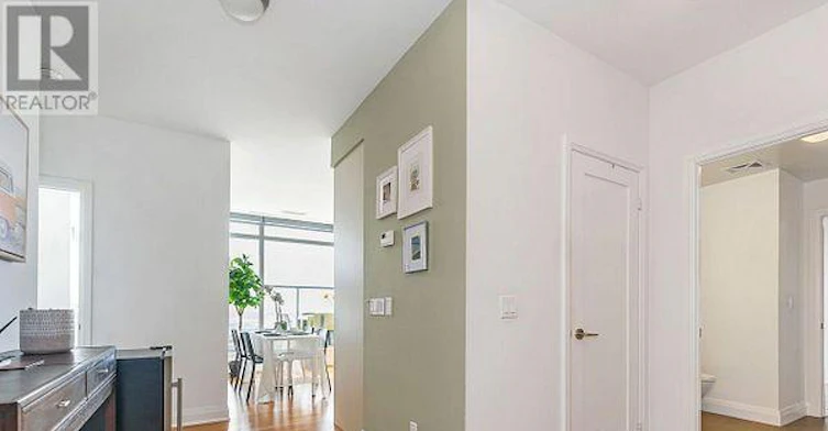 911-90 Stadium Road, Toronto, ON, M5V 3W5 - 8