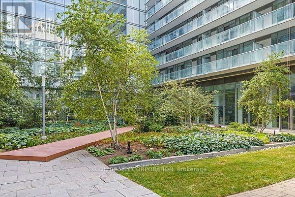 911-90 Stadium Road, Toronto, ON, M5V 3W5 - 45