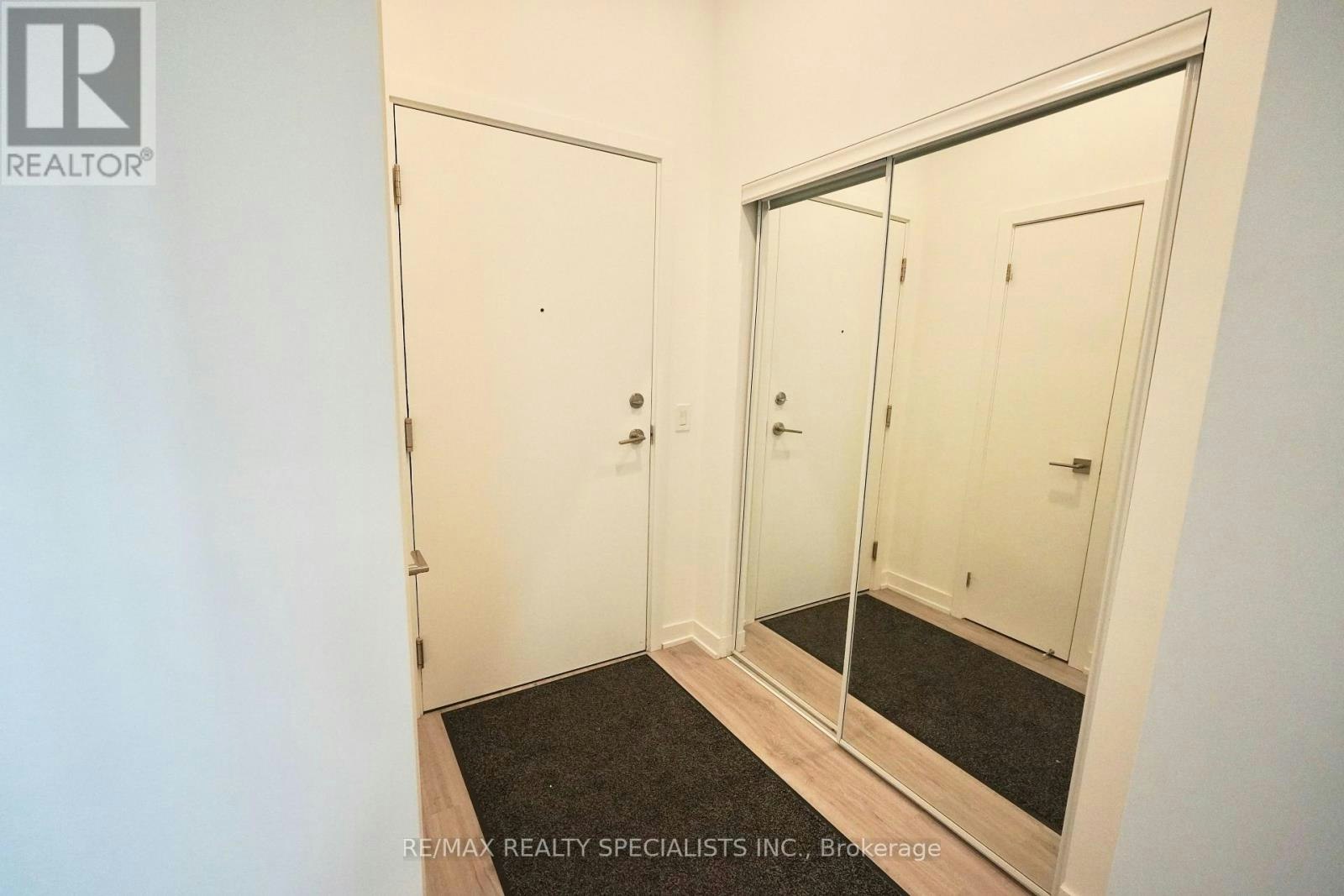 908-252 Church Street, Toronto, ON, M5B 1Z2 - 2