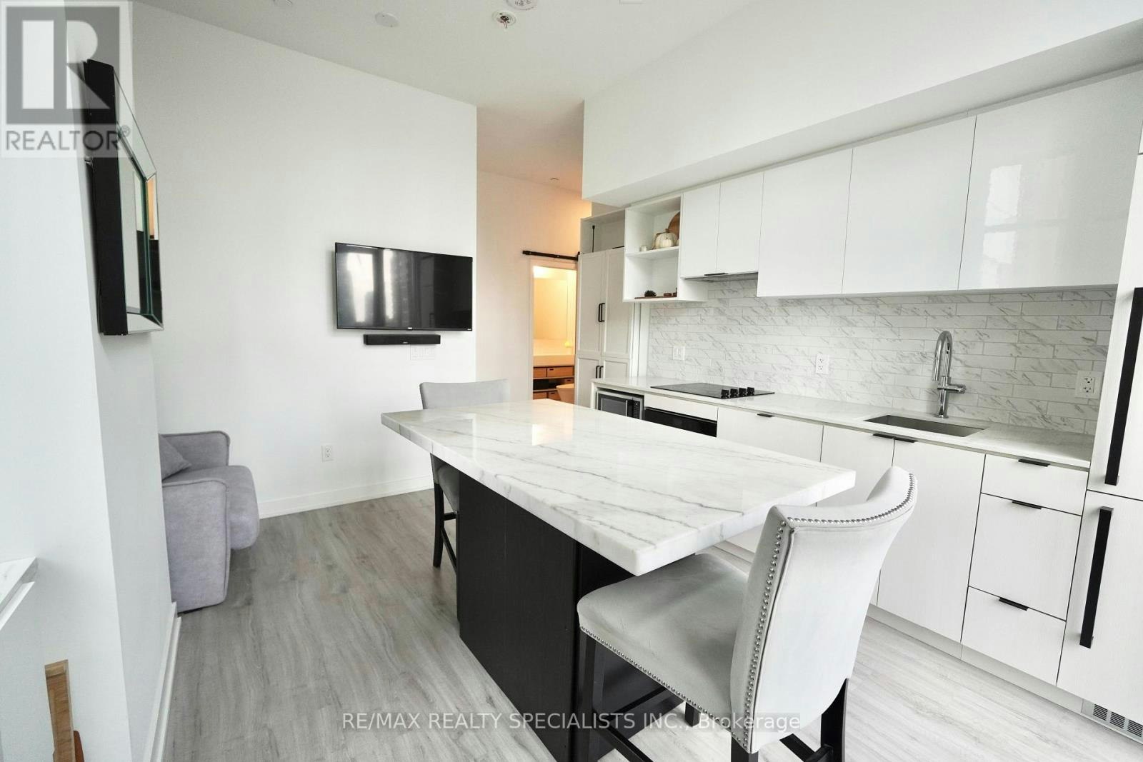 908-252 Church Street, Toronto, ON, M5B 1Z2 - 14