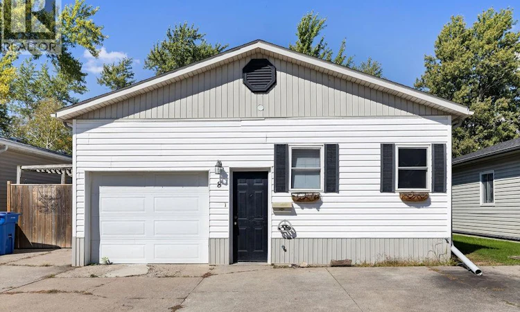 8 Spruce