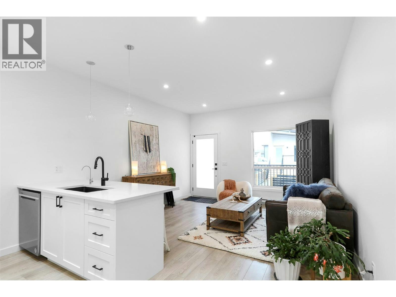 207D-12204 Westside Road, Vernon, BC, V1H 2A4 - 18