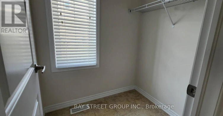 246 Degraaf Crescent, Aurora, ON, L4G 0X1 - 8