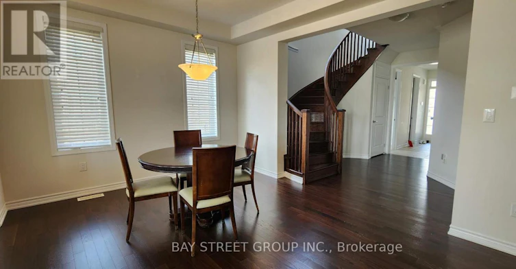 246 Degraaf Crescent, Aurora, ON, L4G 0X1 - 7