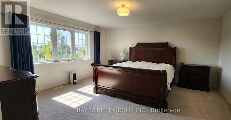 246 Degraaf Crescent, Aurora, ON, L4G 0X1 - 11