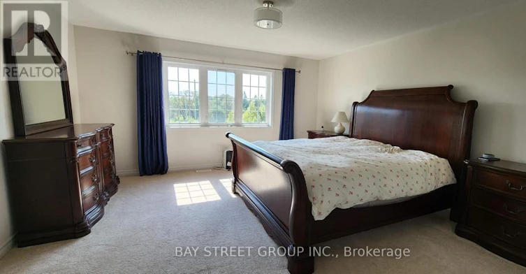 246 Degraaf Crescent, Aurora, ON, L4G 0X1 - 12