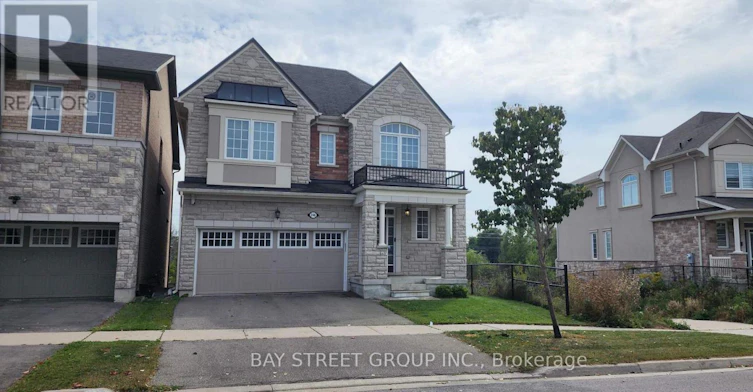 246 Degraaf Crescent, Aurora, ON, L4G 0X1 - 2
