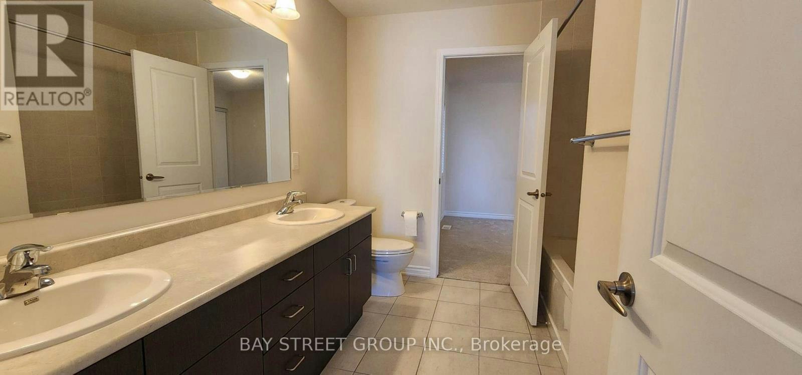 246 Degraaf Crescent, Aurora, ON, L4G 0X1 - 22