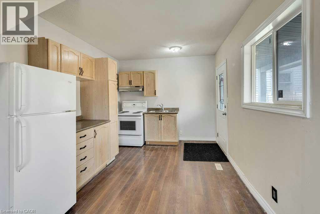 797 Hamilton Road, London, ON, N5Z 1V2