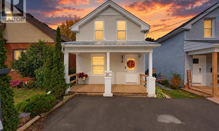 20 House Avenue