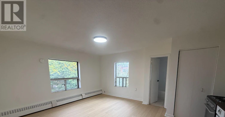301-5 High Park Boulevard, Toronto, ON, M6R 1M5 - 4