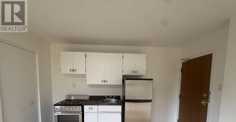 301-5 High Park Boulevard, Toronto, ON, M6R 1M5 - 3