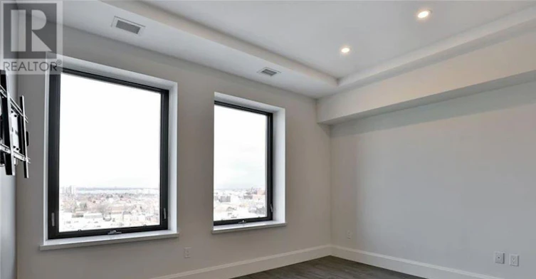 1105-112 King Street E, Hamilton, ON, L8N 1A8 - 8
