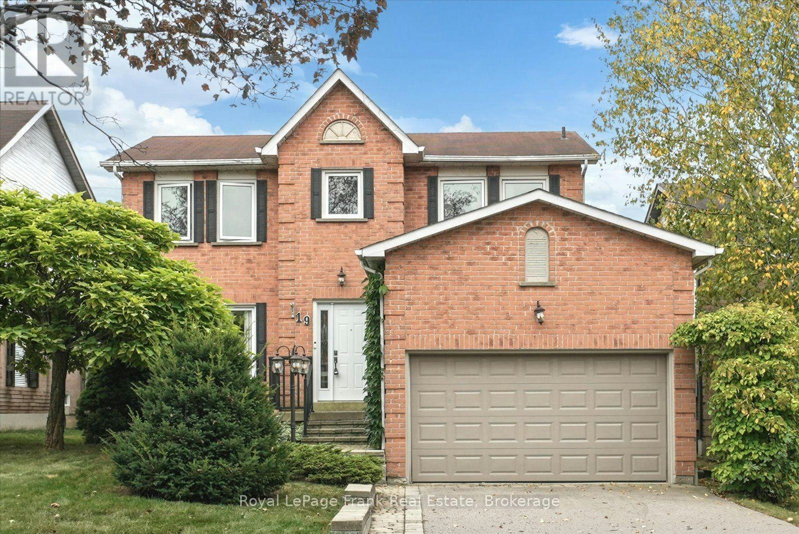 19 Long Drive, Whitby, ON, L1N 8E2