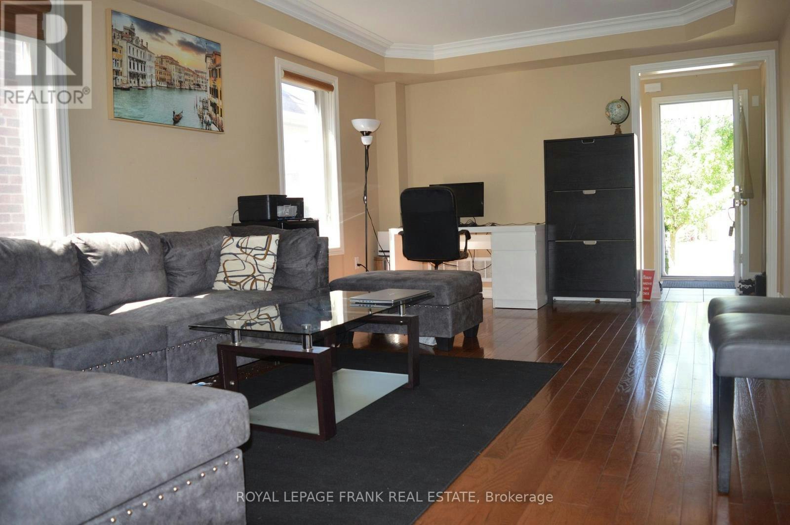61 Summerside Avenue, Whitby, ON, L1R 0J9 - 5