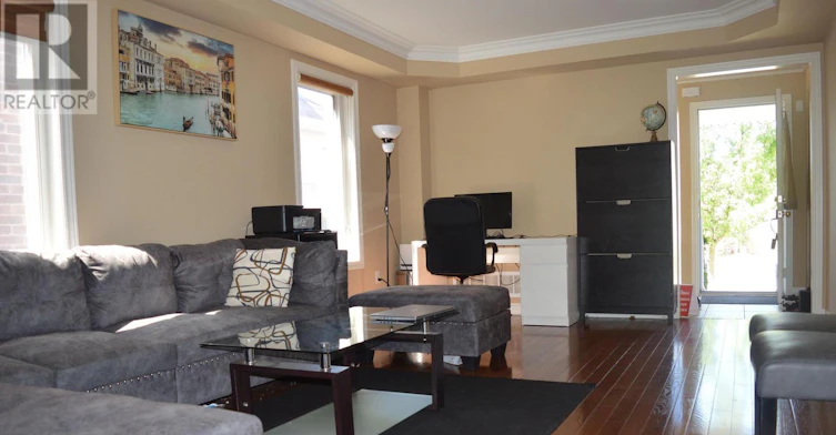 61 Summerside Avenue, Whitby, ON, L1R 0J9 - 5