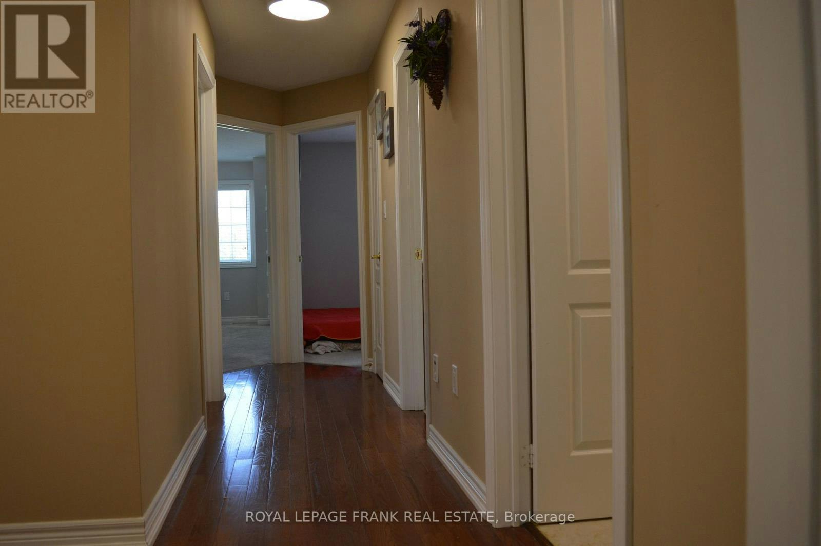 61 Summerside Avenue, Whitby, ON, L1R 0J9 - 20