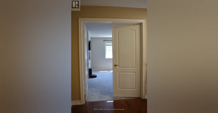 61 Summerside Avenue, Whitby, ON, L1R 0J9 - 16
