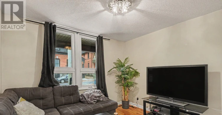 1-511 Cooper Street, Ottawa, ON, K1R 5J1 - 4
