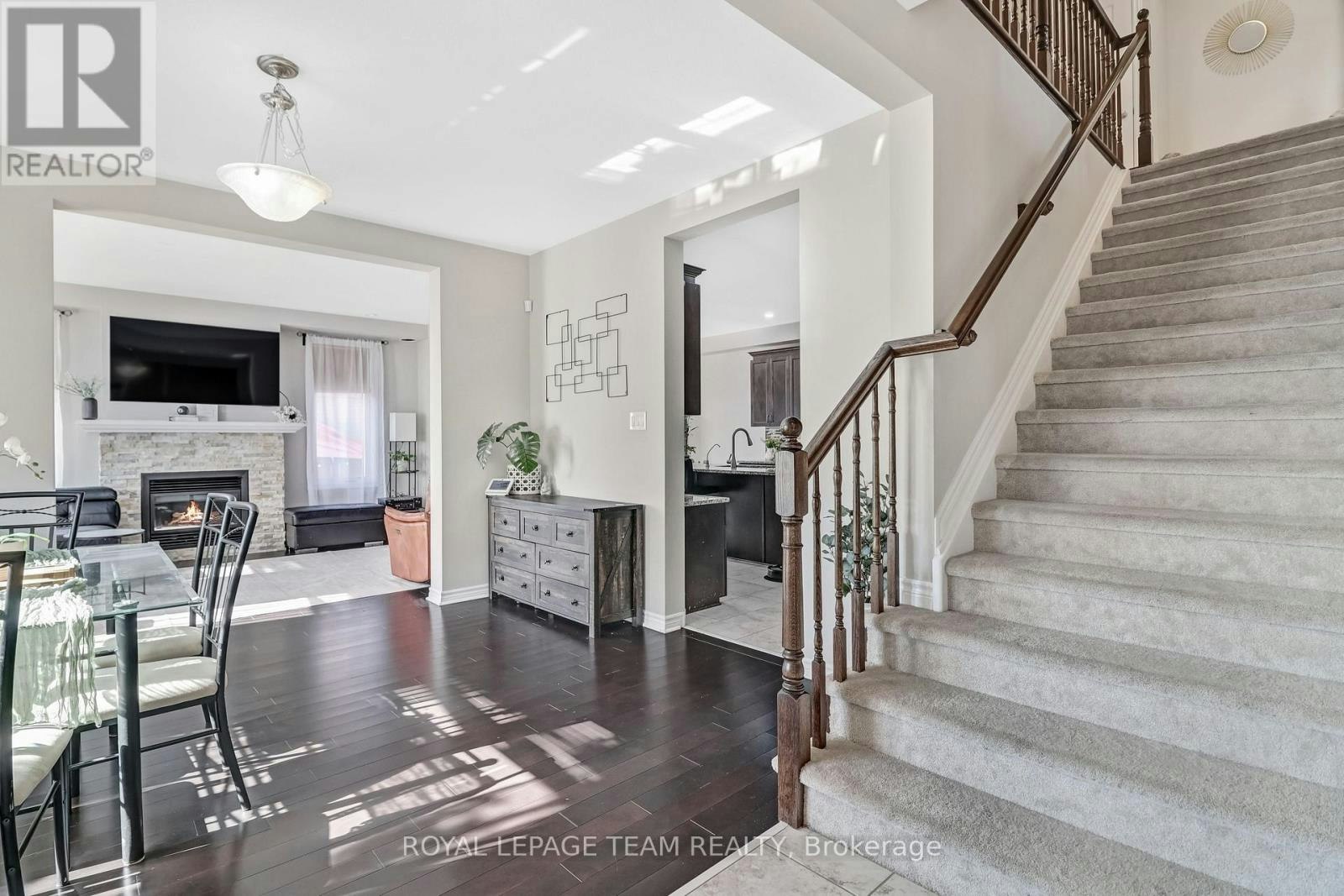 3 Stoneleigh Street, Ottawa, ON, K2G 7A2 - 8