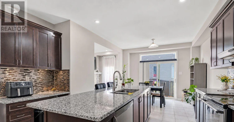 3 Stoneleigh Street, Ottawa, ON, K2G 7A2 - 17